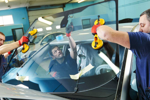 Exploring the Innovations in Auto Glass Technology